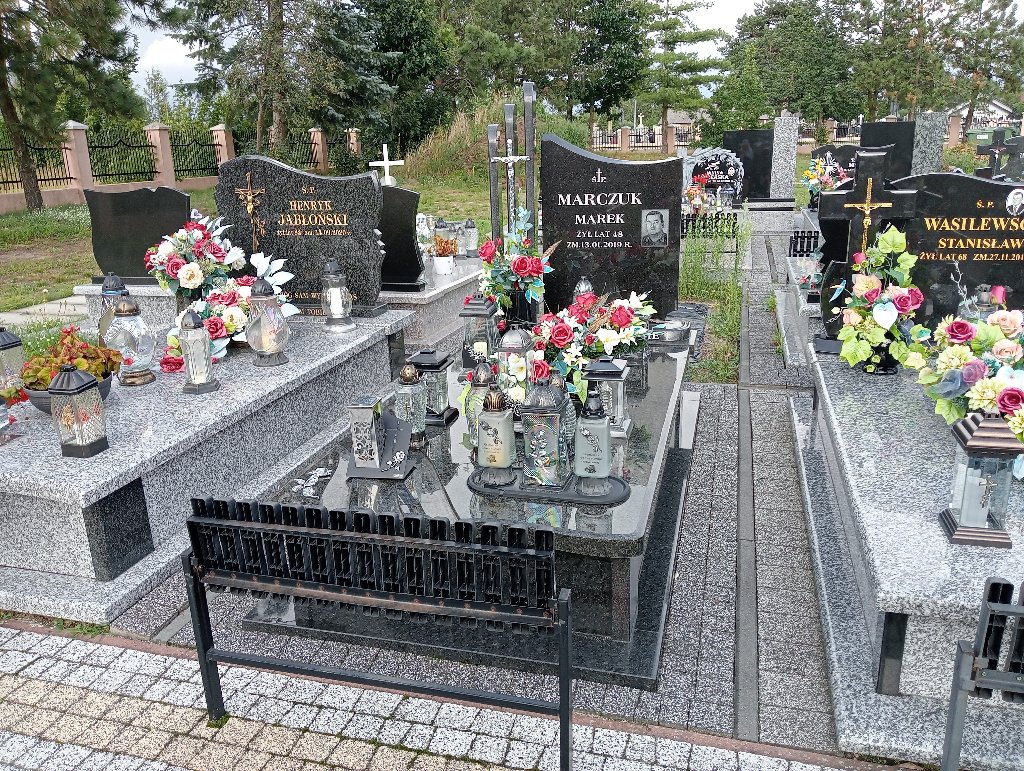 Grób Marek Marczuk