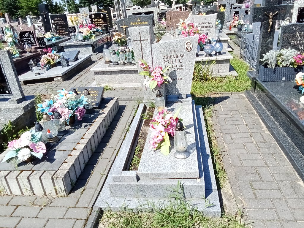 Grób Zbigniew Połeć